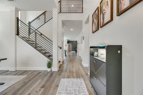 $450,000 | 912 Lamp Post Lane, Argyle, TX 76226