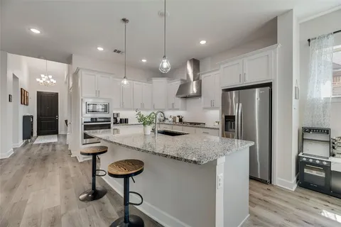 $450,000 | 912 Lamp Post Lane, Argyle, TX 76226