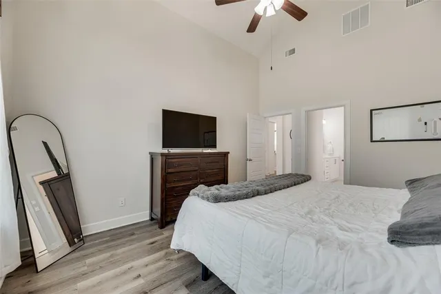 $450,000 | 912 Lamp Post Lane, Argyle, TX 76226