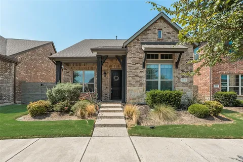 $450,000 | 912 Lamp Post Lane, Argyle, TX 76226