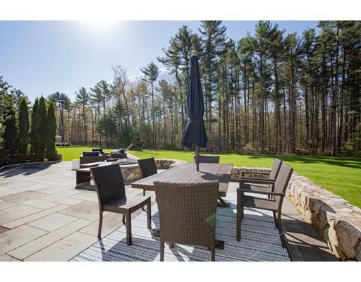 3 Gardner Terrace Hingham, MA 02043 - Photo 5 of 29 a view of a outdoor sitting area with furniture