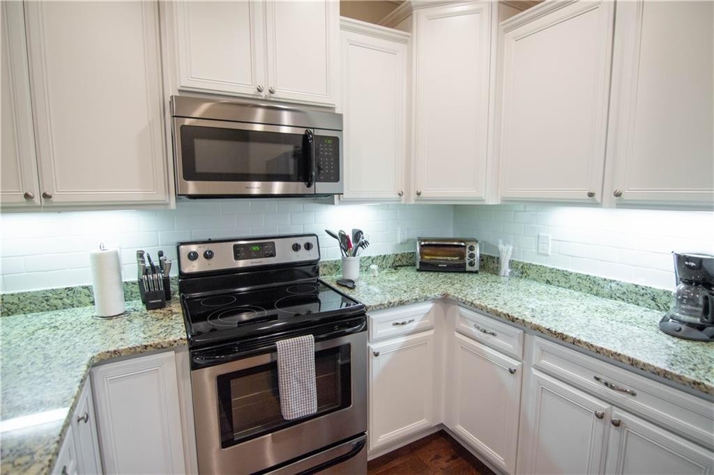 702 Mariners Circle St. Simons Island, GA 31522 - Photo 7 of 41