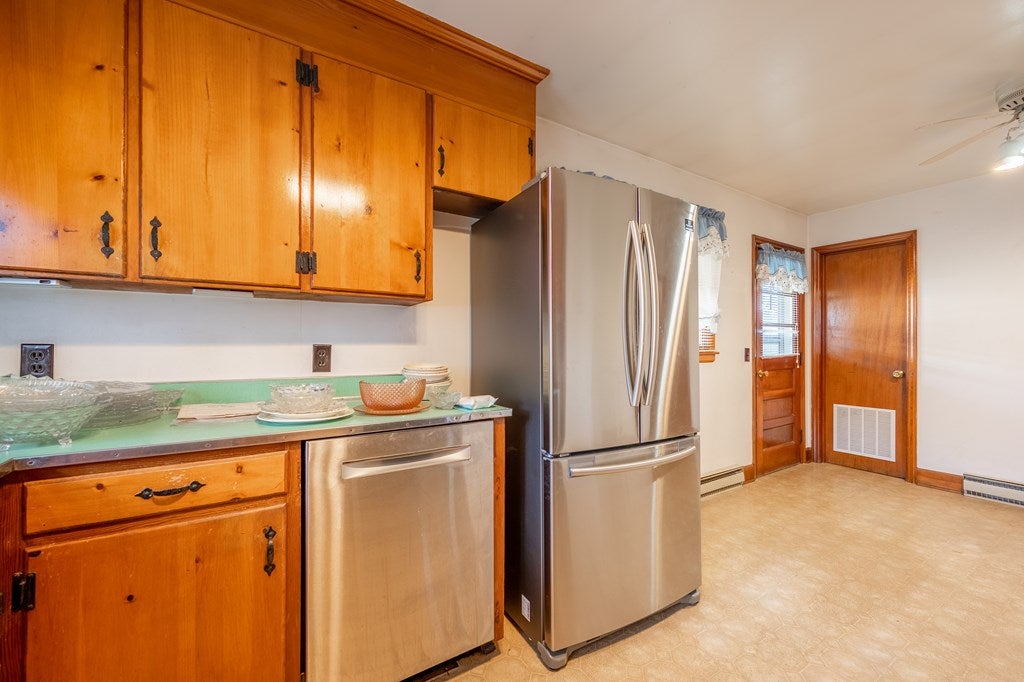 2247 Hunting Camp Road Bastian, VA 24314 - Photo 14 of 71 Gallery Image 14