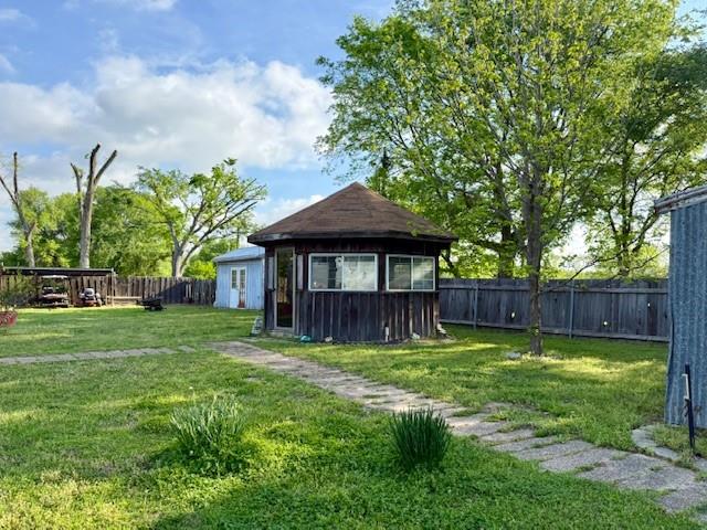 4782 Highway 19 Emory, TX 75440 - Photo 12 of 28 Gazebo type building - formerly used as outdoor kitchen