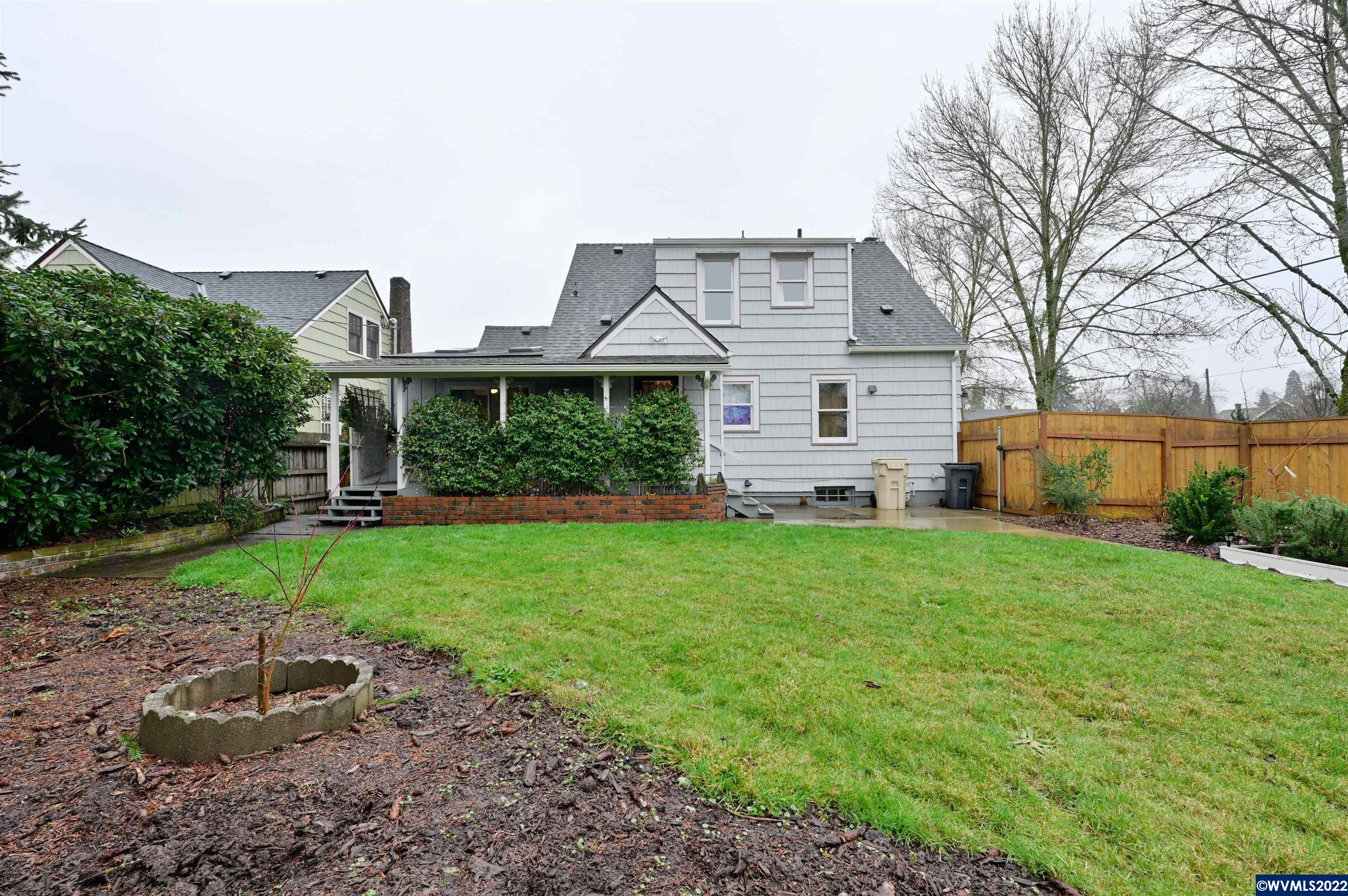 804 Southwest 10th Avenue Albany, OR 97321 - Photo 39 of 41