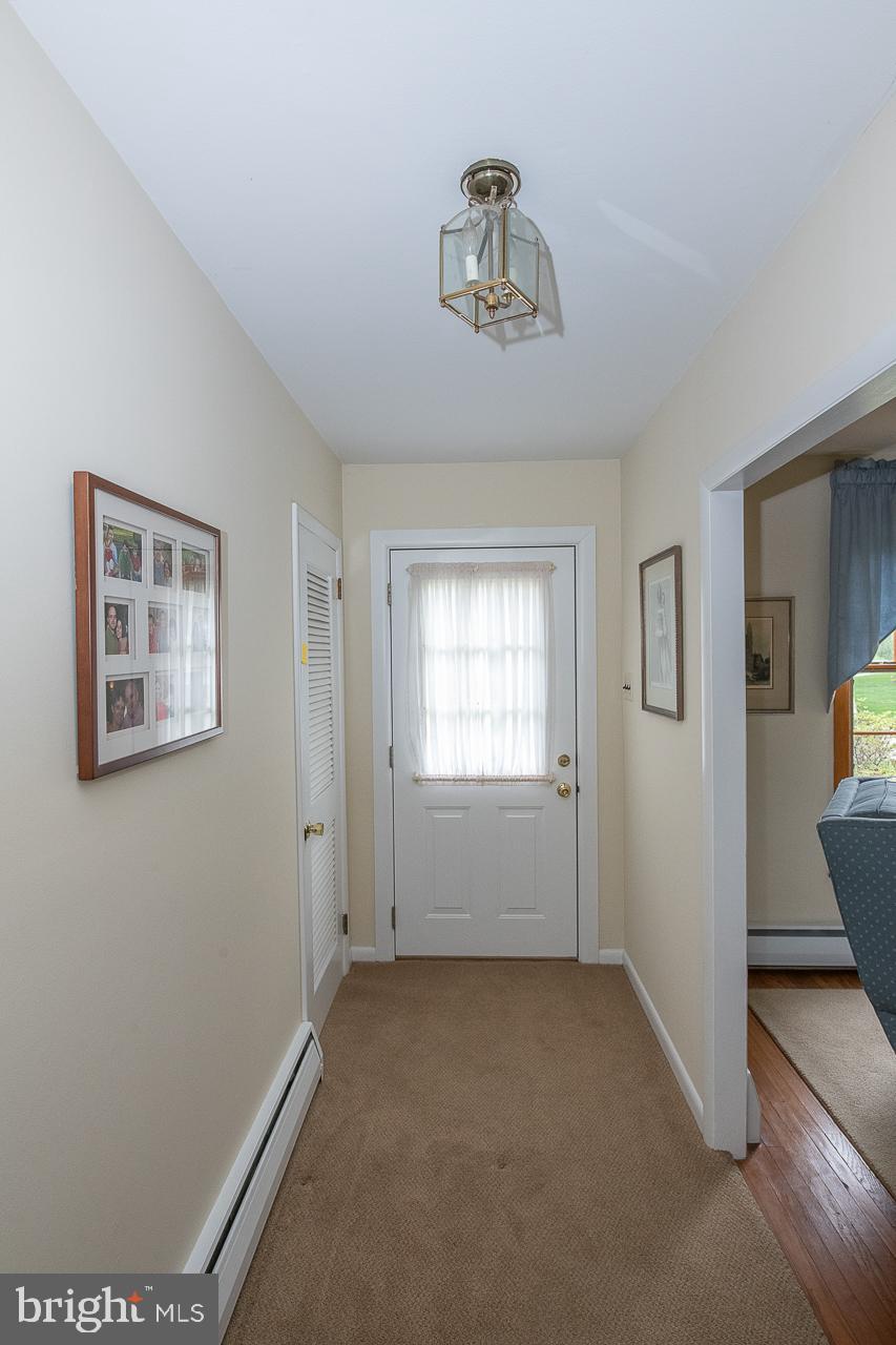 185 Woodstock Road Villanova, PA 19085 - Photo 4 of 30