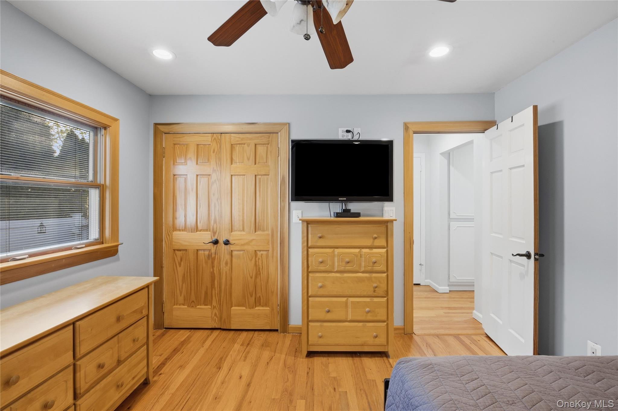 2489 Eileen Road Oceanside, NY 11572 - Photo 20 of 34