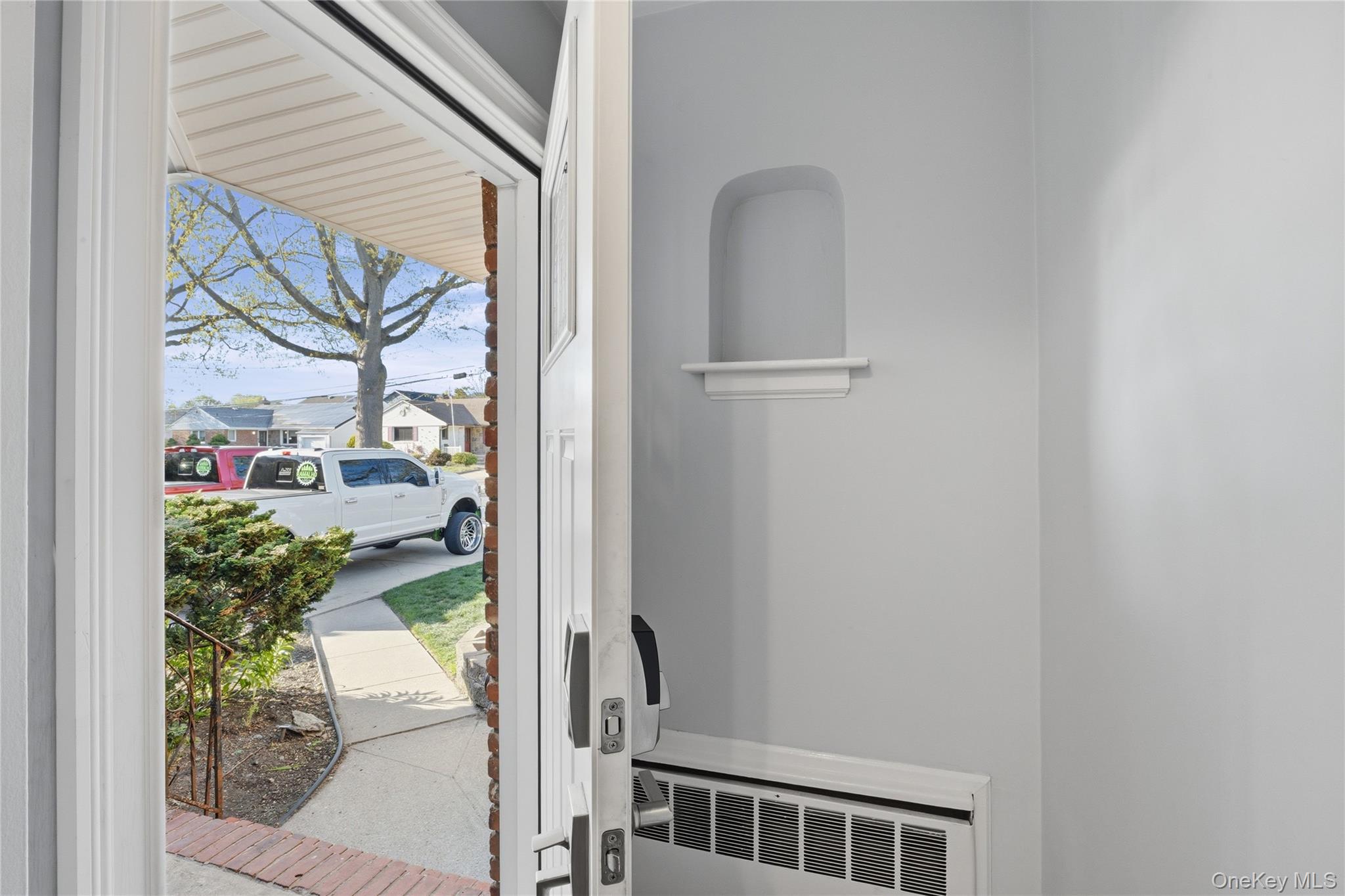 2489 Eileen Road Oceanside, NY 11572 - Photo 2 of 34