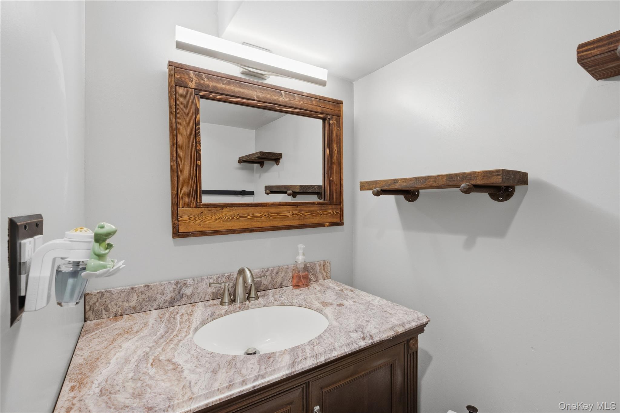 2489 Eileen Road Oceanside, NY 11572 - Photo 26 of 34