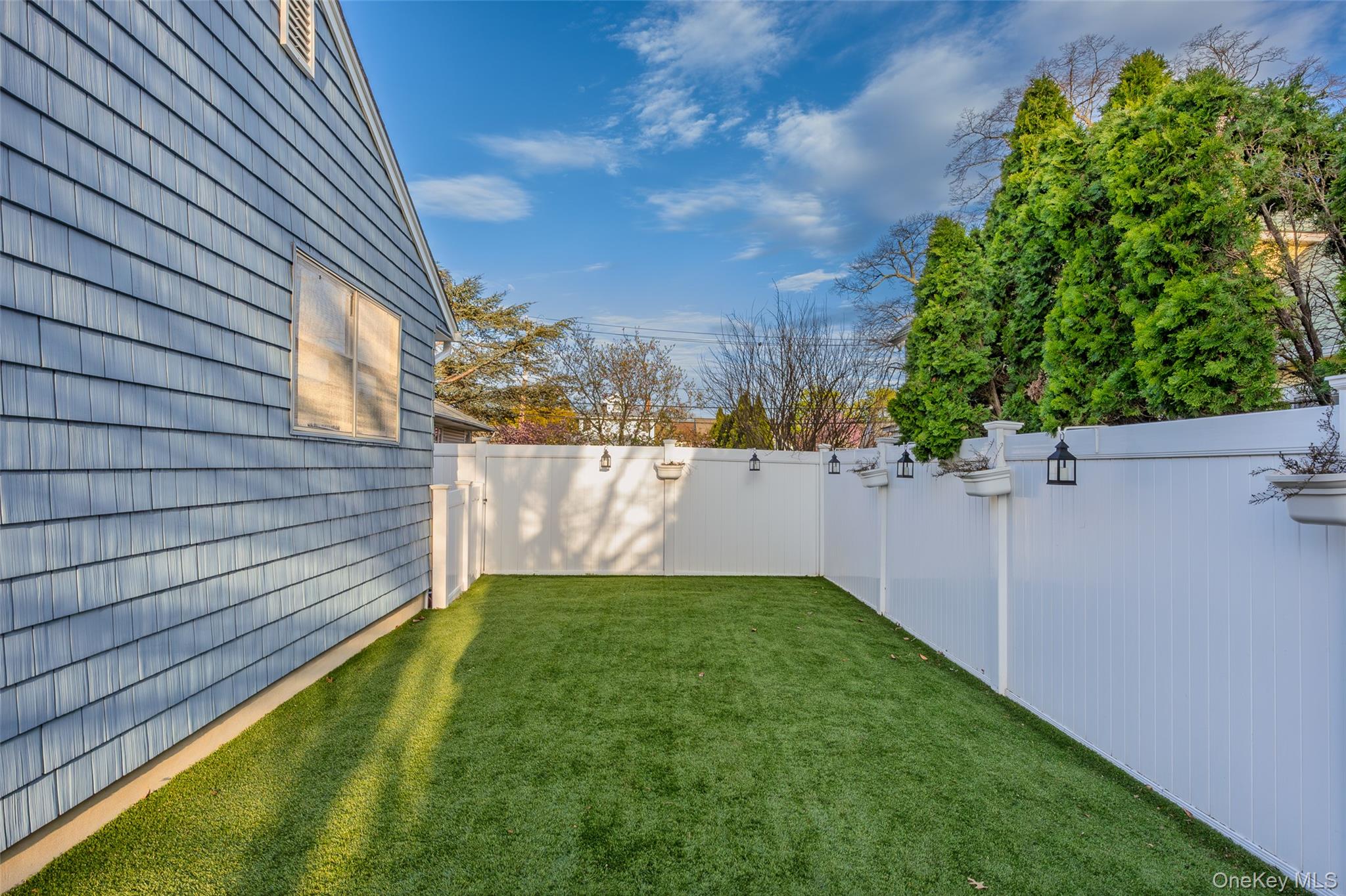 2489 Eileen Road Oceanside, NY 11572 - Photo 30 of 34