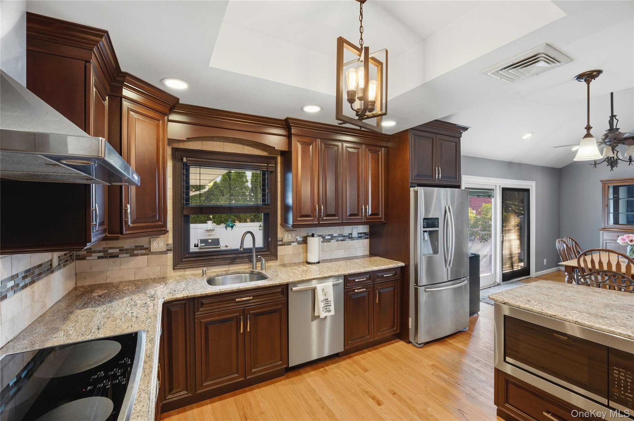 2489 Eileen Road Oceanside, NY 11572 - Photo 4 of 34