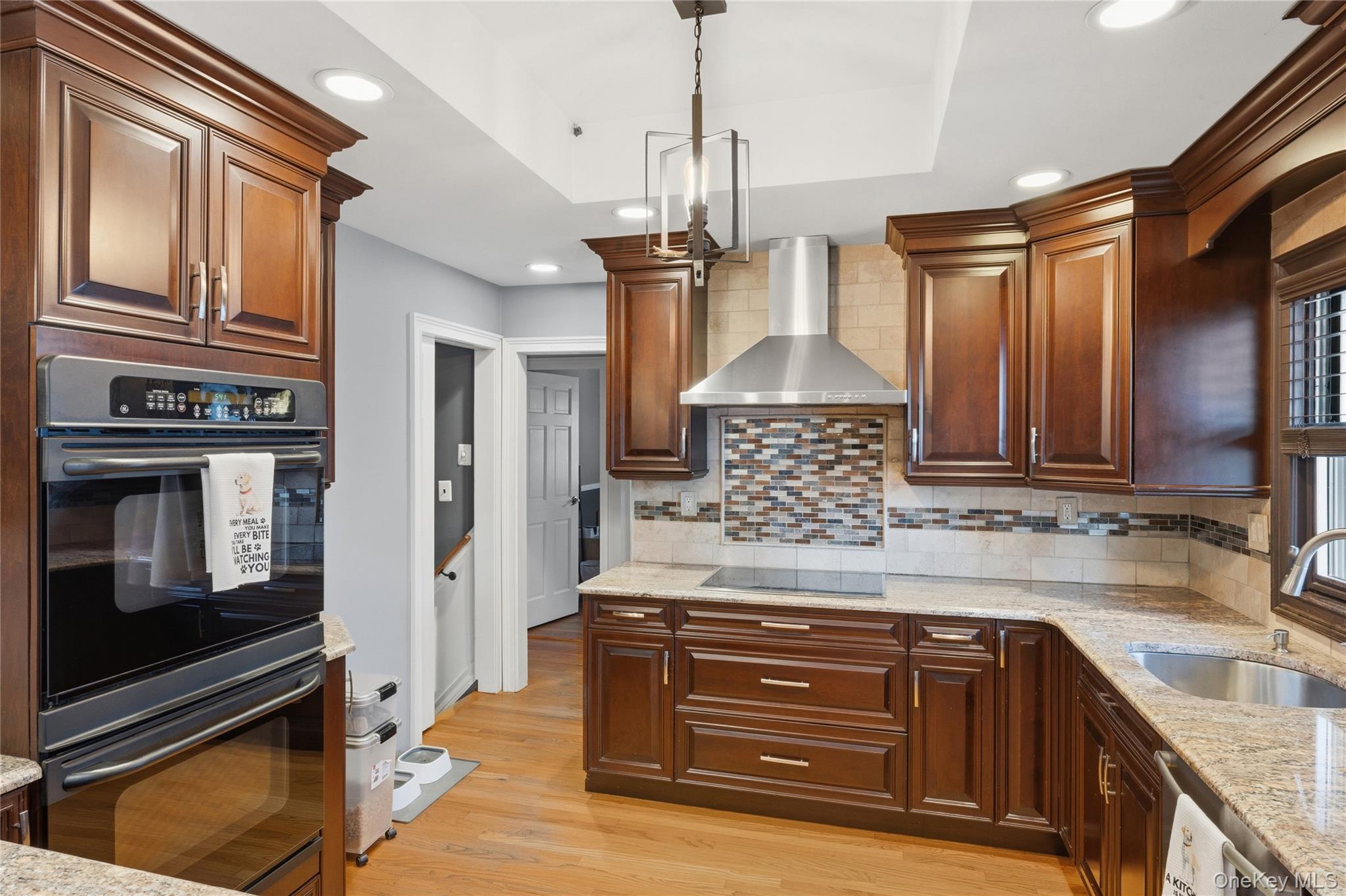 2489 Eileen Road Oceanside, NY 11572 - Photo 6 of 34