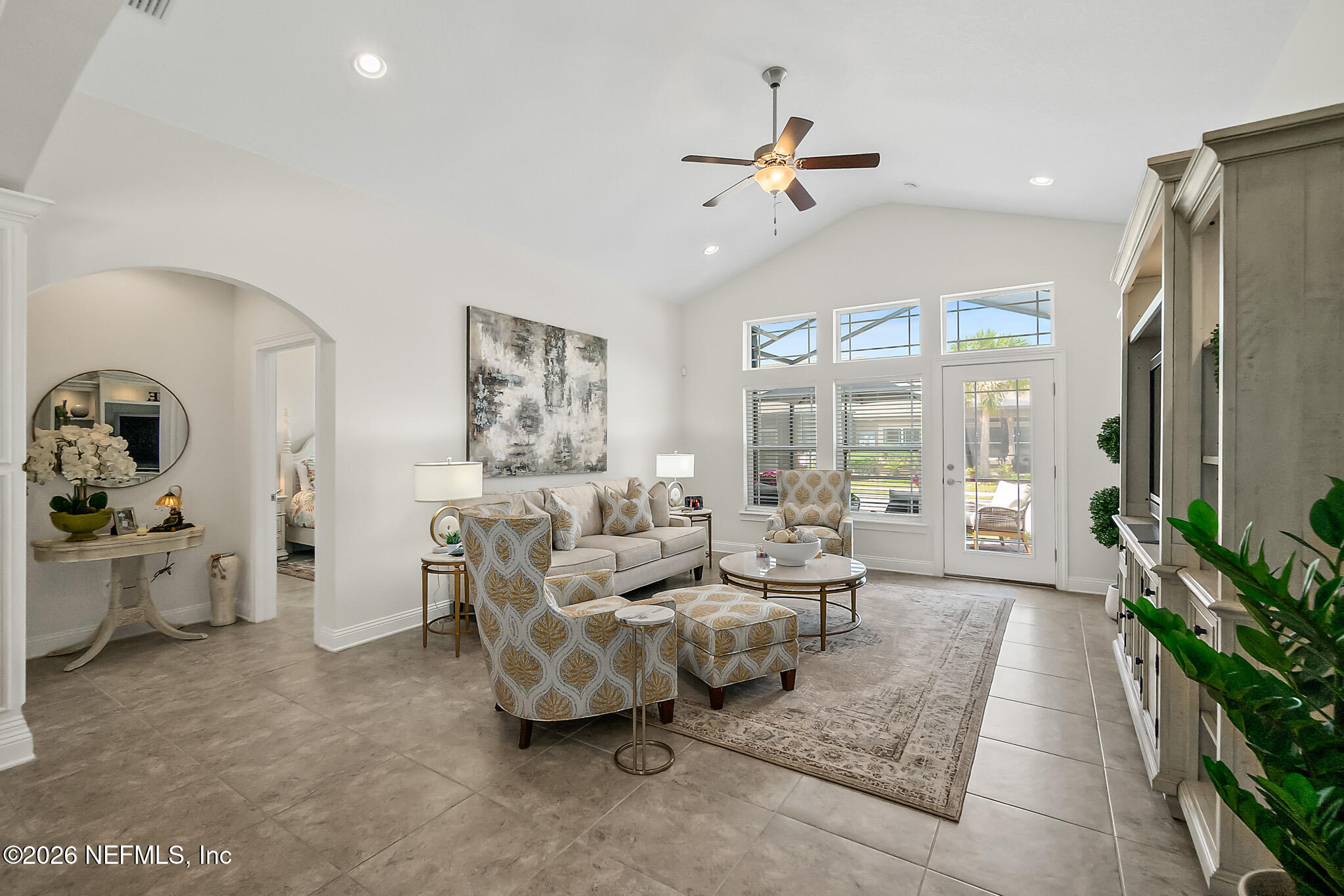 44 Utina Way St. Augustine, FL 32084 - Photo 16 of 48 a living room with furniture