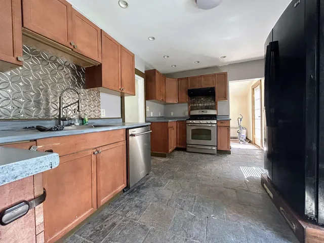 $140,000 | 56 Furnace Street, Springfield, VT 05156