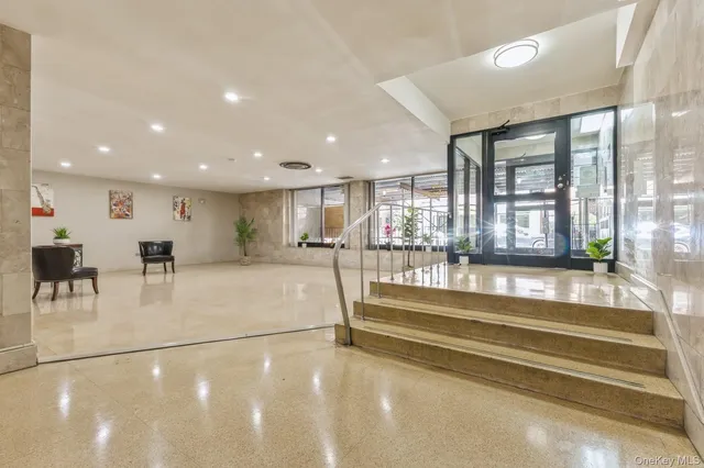 $149,999 | 99-10 60th Avenue, Unit 1A | South Corona