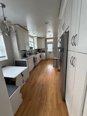 $2,250 | 4820 Elm Street, Unit 3, Skokie, IL 60077