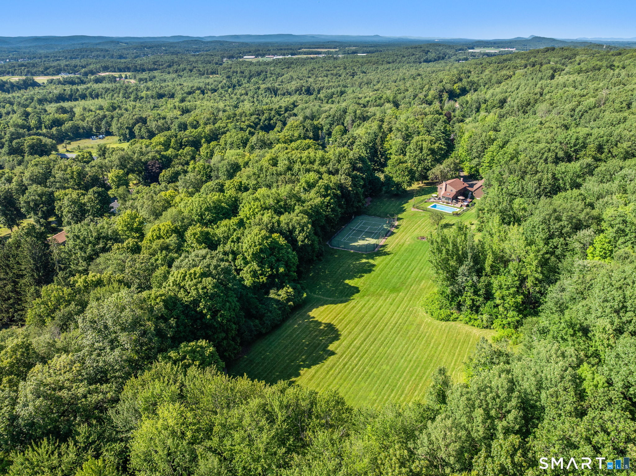3289 Phelps Road Suffield, CT 06093 - Photo 37 of 40 Gallery Image 37