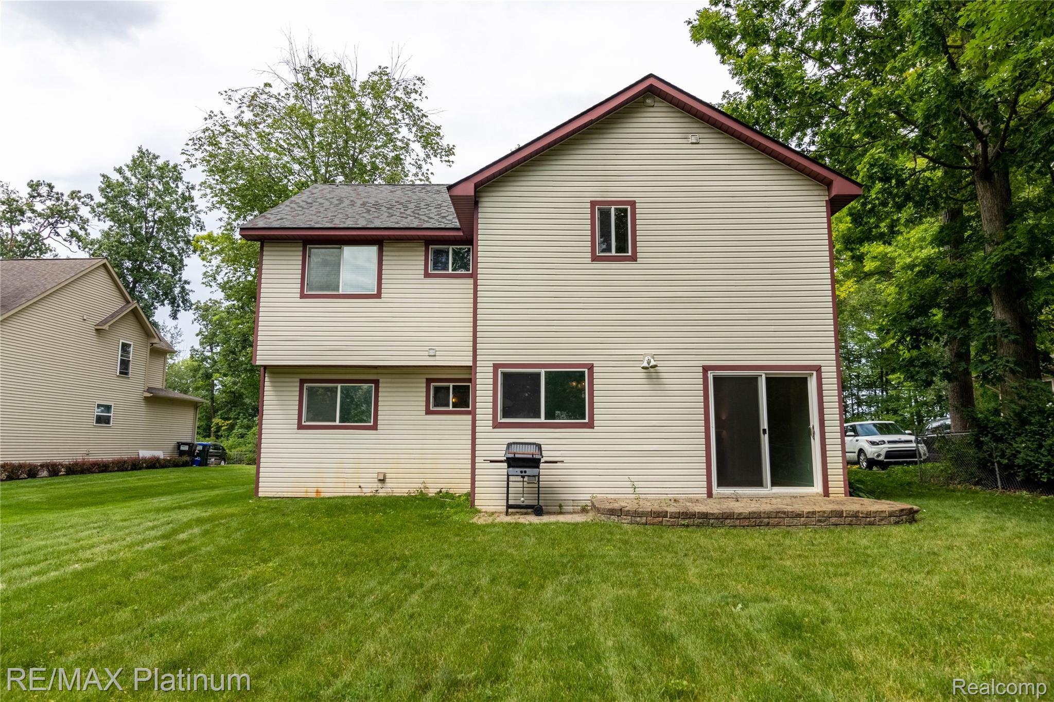 1500 Remsing Street Hartland, MI 48353 - Photo 38 of 39 6.Back