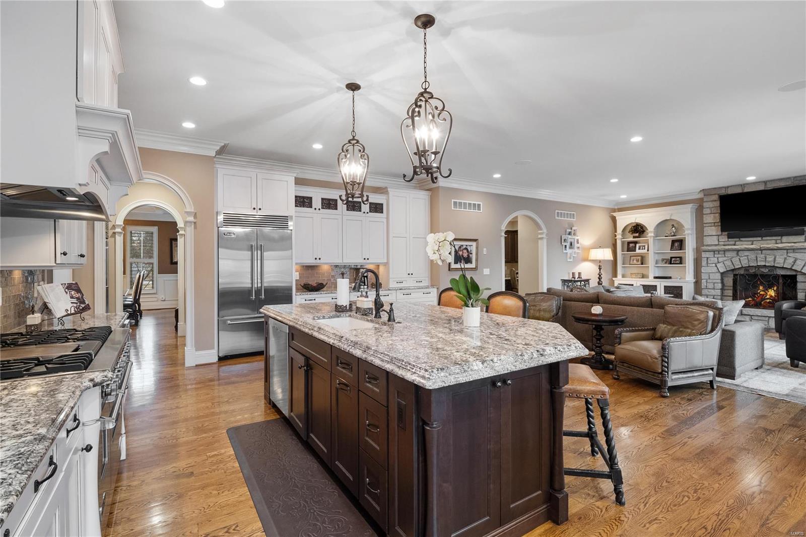 2814 North Geyer Road Frontenac, MO 63131 - Photo 11 of 42 Gallery Image 11