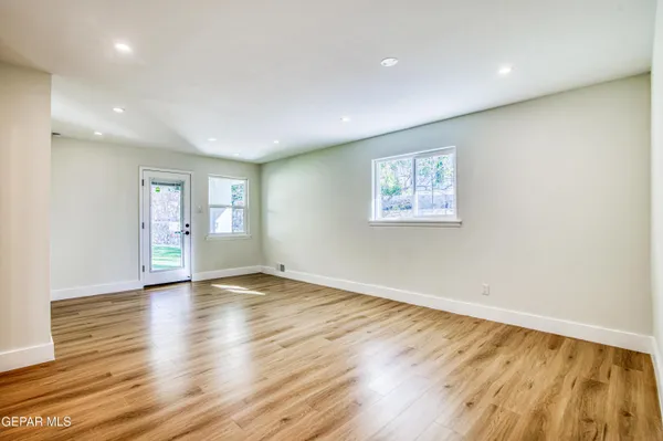$630,000 | 1210 La Cruz Drive, El Paso, TX 79902