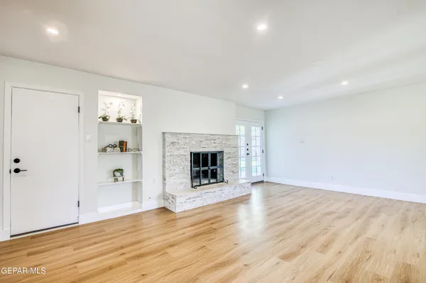 $630,000 | 1210 La Cruz Drive, El Paso, TX 79902