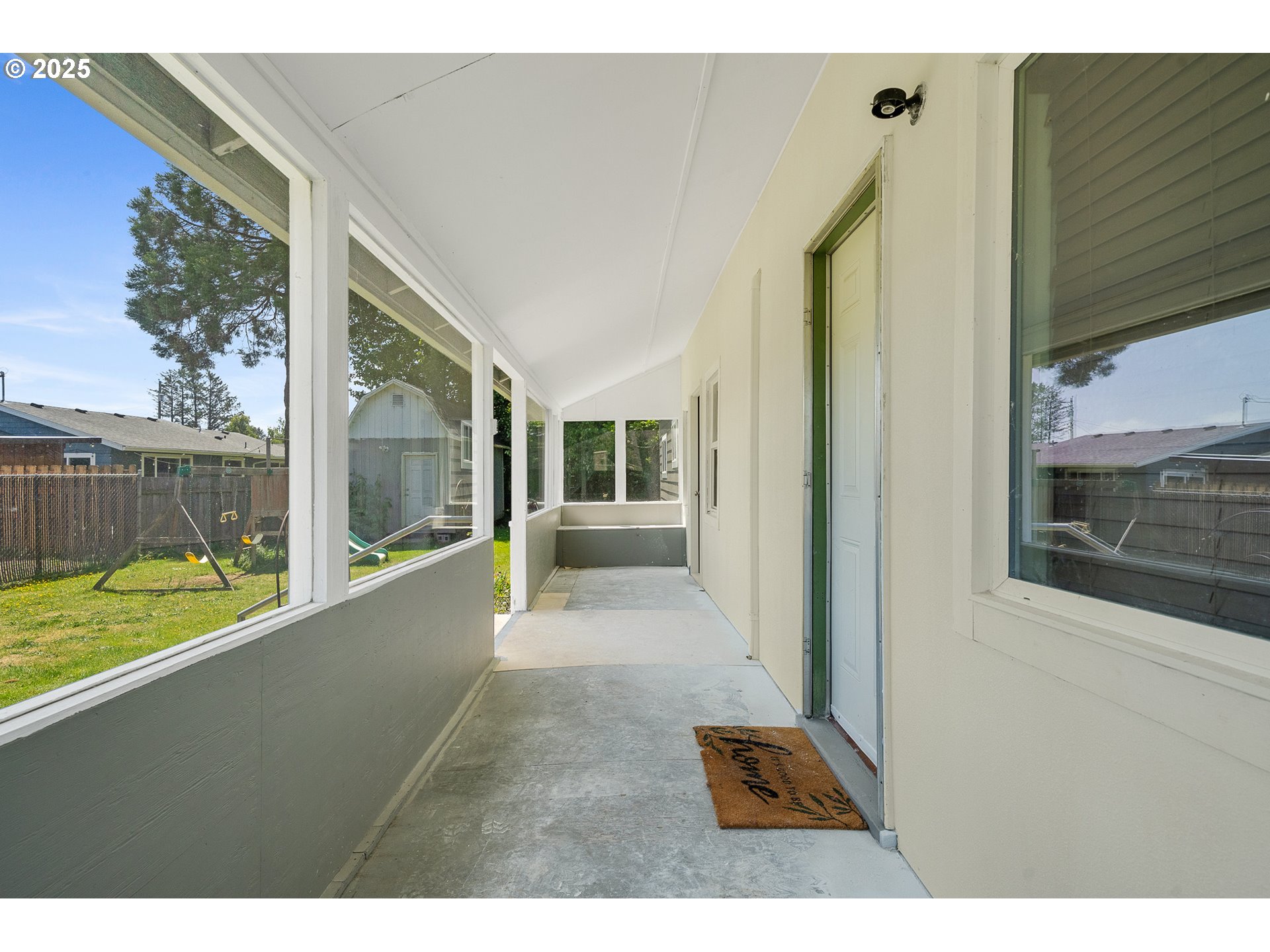 1209 6th Street Tillamook, OR 97141 - Photo 7 of 36