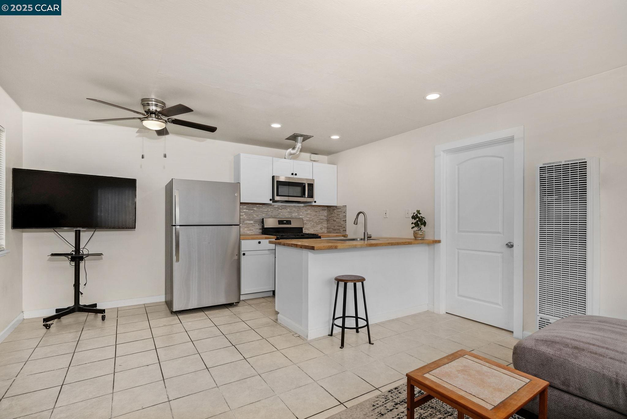 1926 Alcatraz Avenue, Unit 1 Berkeley, CA 94703 - Photo 7 of 14