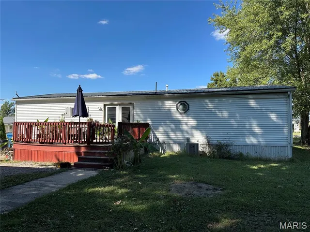 $85,000 | 385 Bryden Avenue, Vergennes, IL 62994