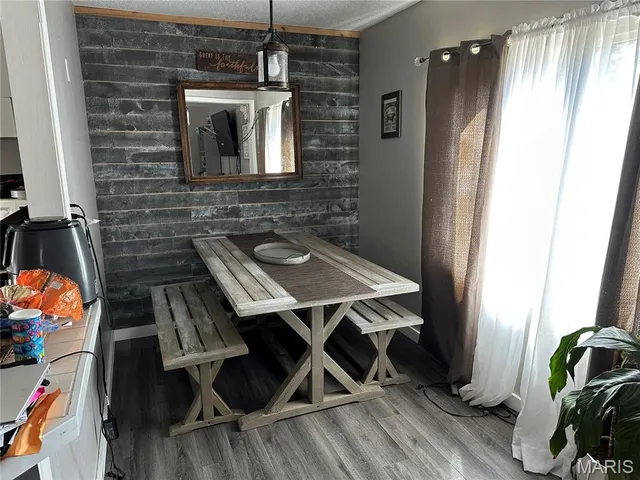 $85,000 | 385 Bryden Avenue, Vergennes, IL 62994