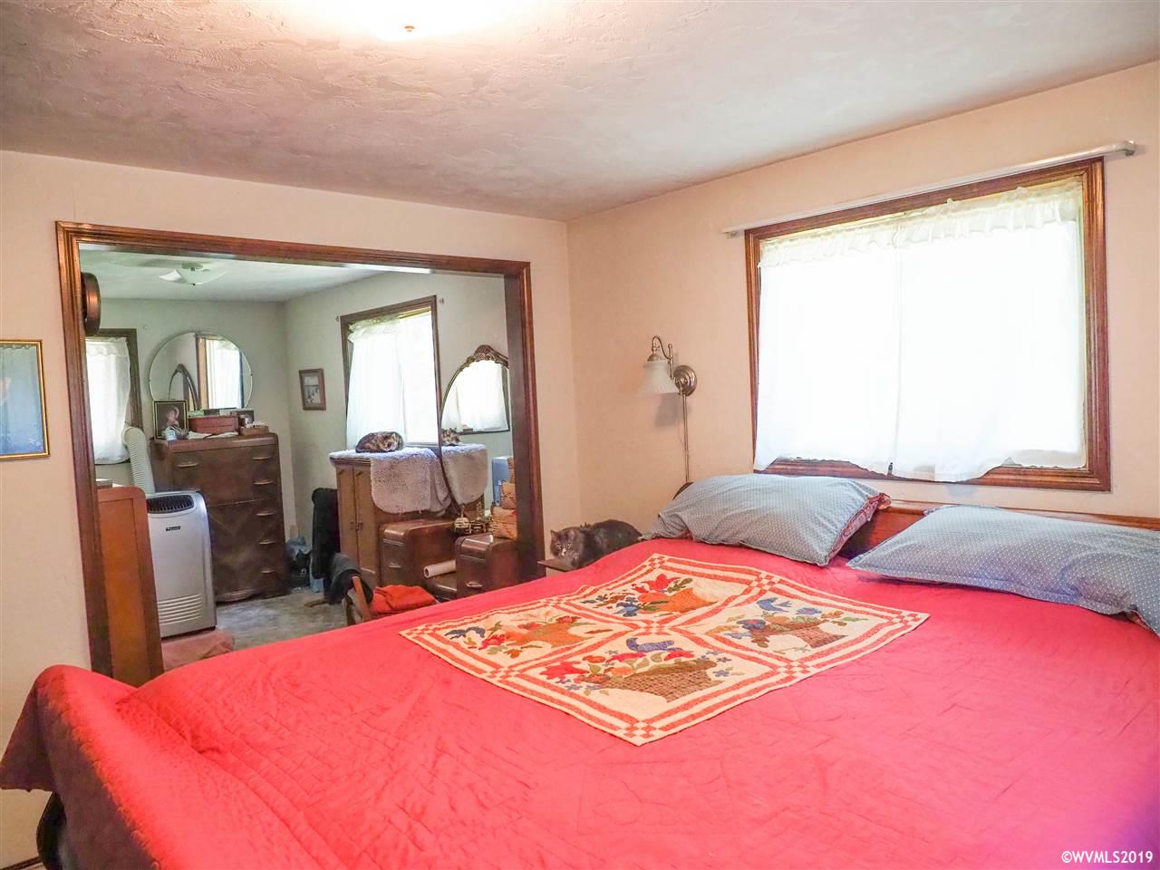 3525 Limestone Road Dallas, OR 97338 - Photo 14 of 38