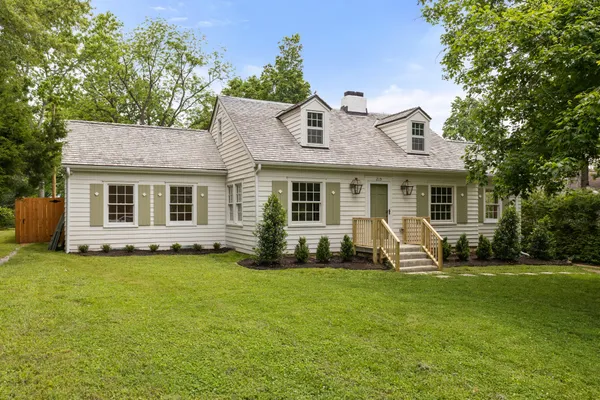 $2,600,000 | 215 Lewisburg Avenue, Franklin, TN 37064