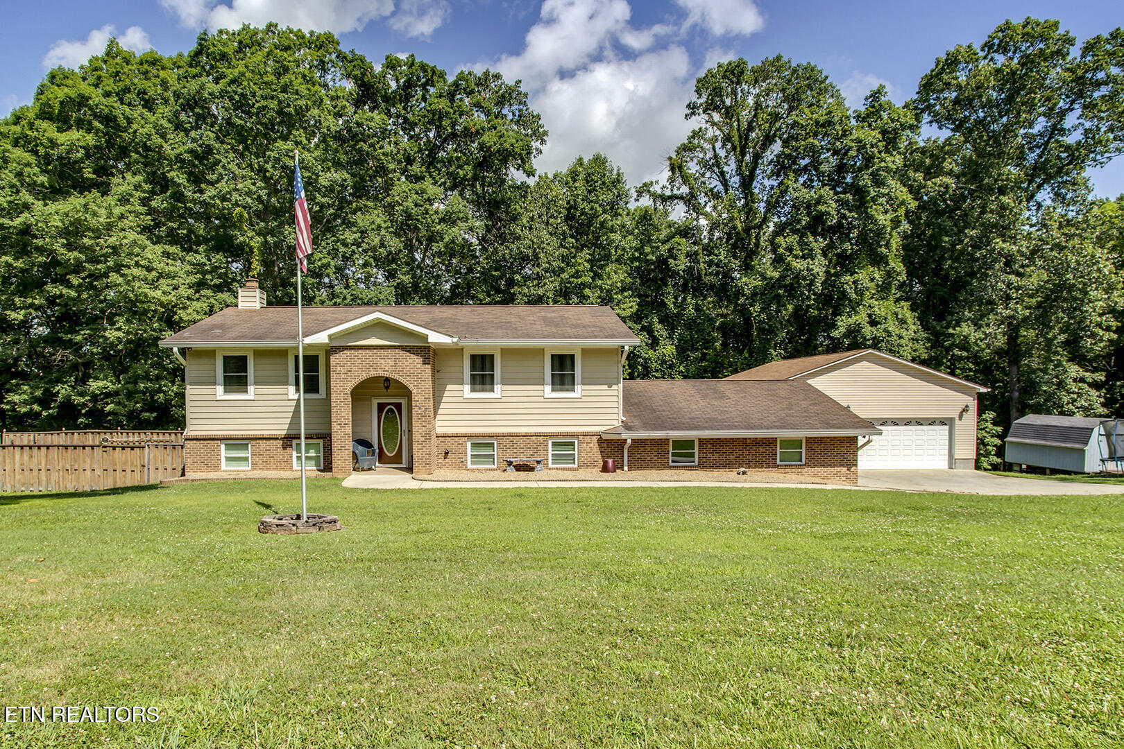 145 Van Stowe Road Harriman, TN 37748 - Photo 1 of 60 01_VanStoweRoad_145_Front
