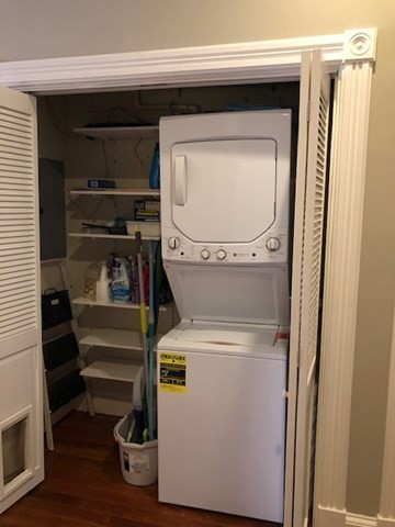 88 St Botolph Street, Unit 3 Boston, MA 02116 - Photo 11 of 11 a utility room with dryer and washer
