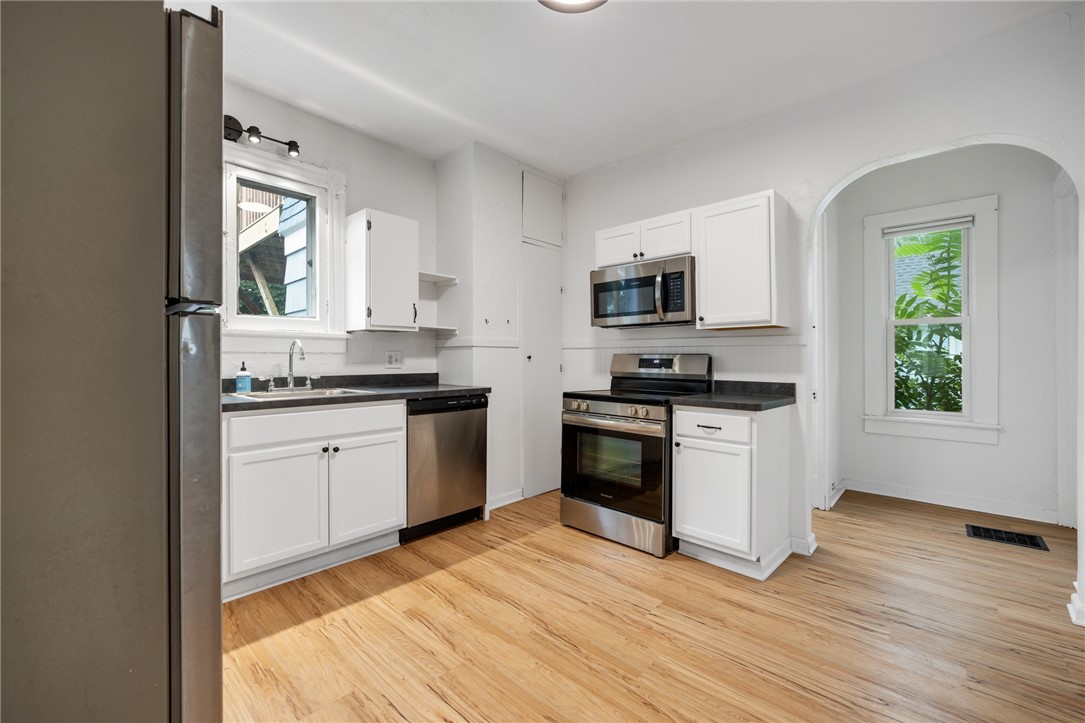 253 Benton Street Rochester, NY 14620 - Photo 23 of 40
