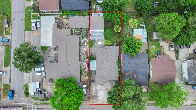 $490,000 | 8209 Howard Drive, Houston, TX 77017