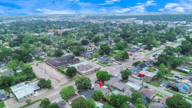 $490,000 | 8209 Howard Drive, Houston, TX 77017