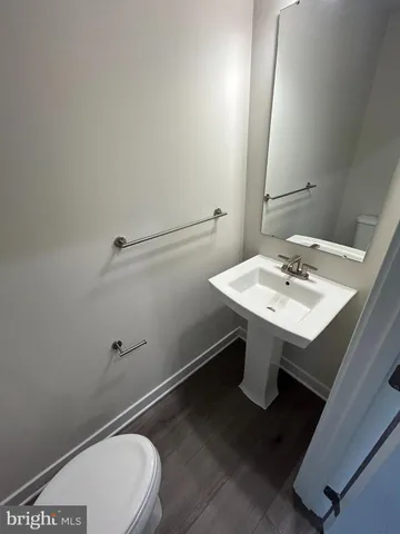 a bathroom with a tub