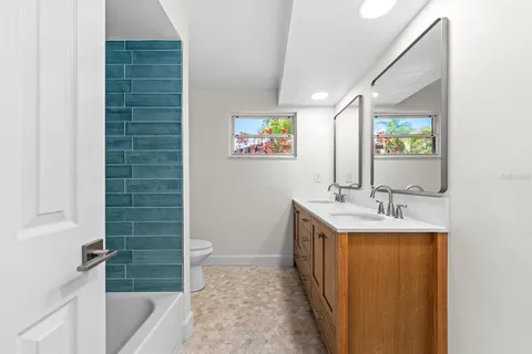 $675,000 | 4540 Bayshore Boulevard Northeast, St. Petersburg, FL 33703