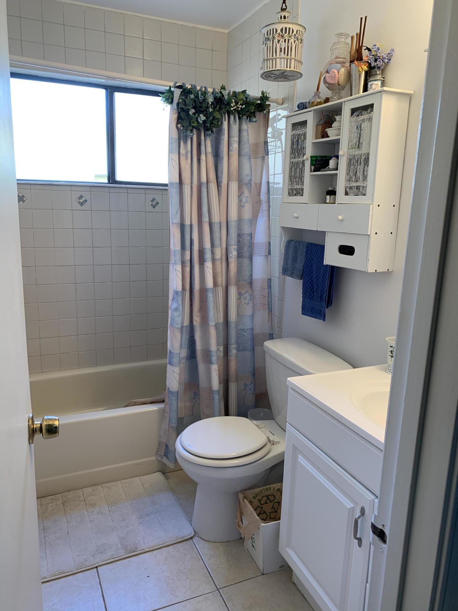 4498 Northeast 5th Avenue Boca Raton, FL 33431 - Photo 5 of 16 2020-11-16 11.10.52
