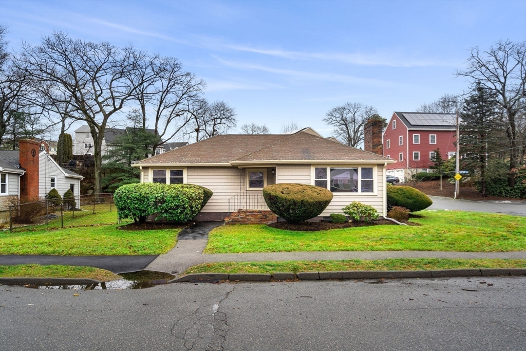 71 Range Heights Road Lynn, MA 01904 - Photo 34 of 37 Gallery Image 34