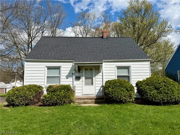 $1,350 | 857 Kennebec Avenue, Akron, OH 44305
