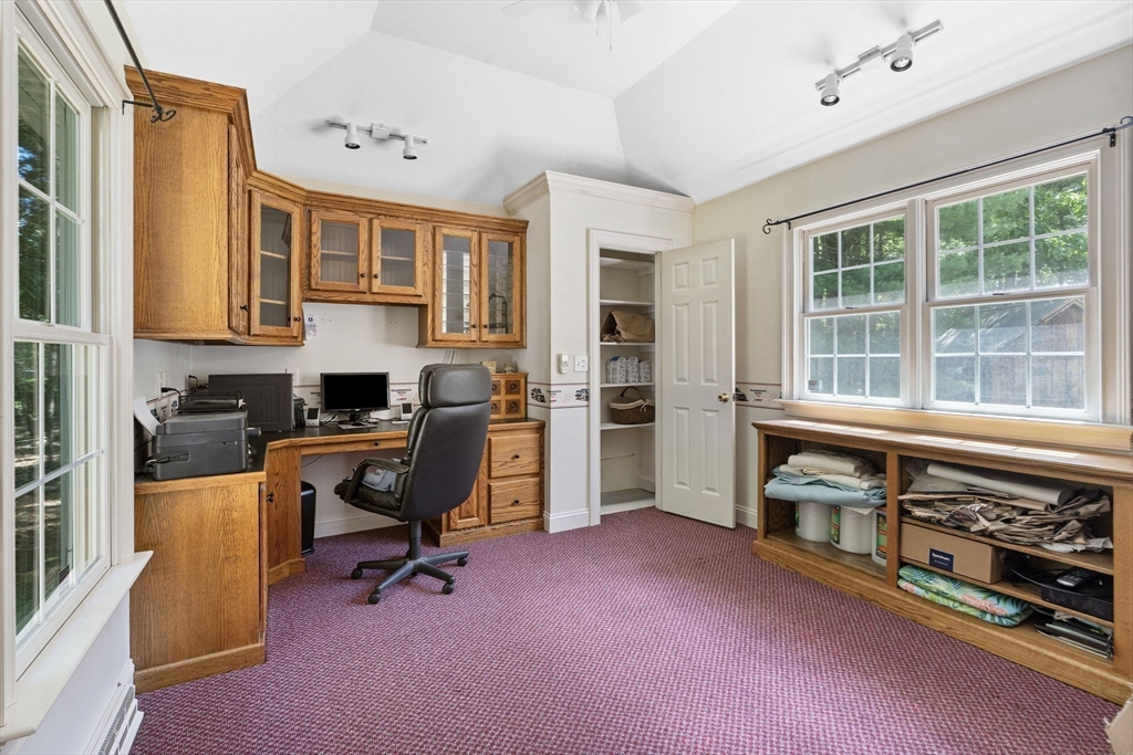 55 Pequot Road Southampton, MA 01073 - Photo 22 of 40