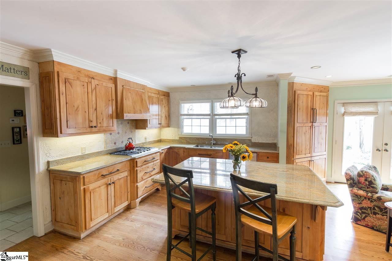 106 Fontaine Road Greenville, SC 29607 - Photo 14 of 36