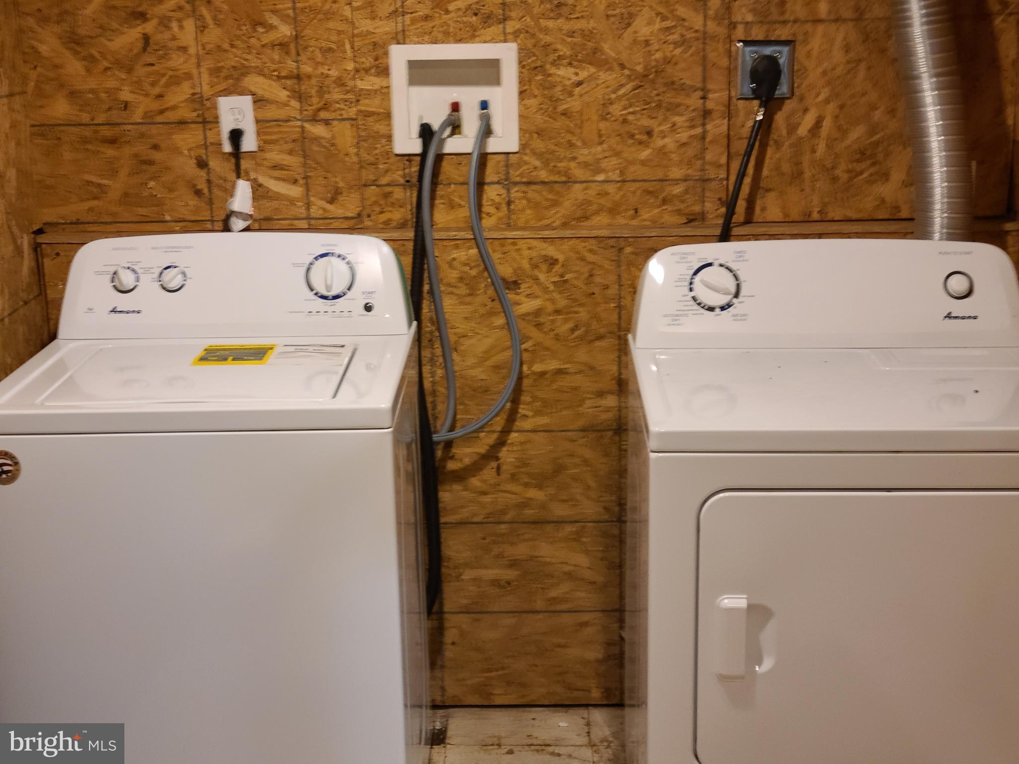 243 Mallow Hill Road Baltimore, MD 21229 - Photo 9 of 17 Washer & Dryer in Lower Level