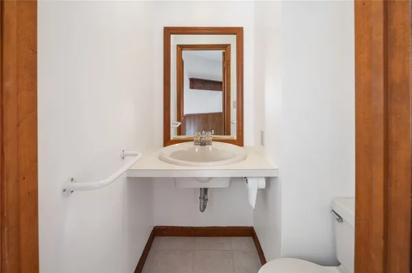 $2,100 | 52856 State Highway, Denver, NY 12421