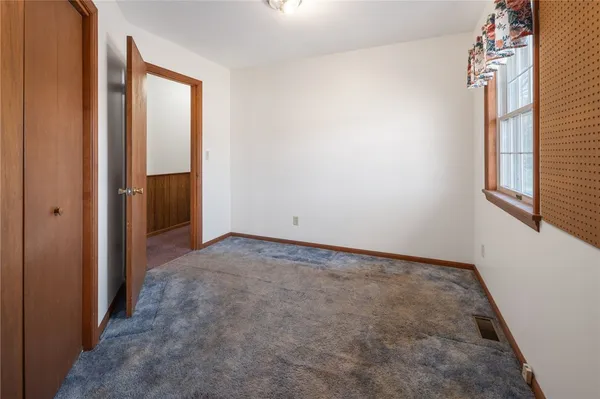 $2,100 | 52856 State Highway, Denver, NY 12421