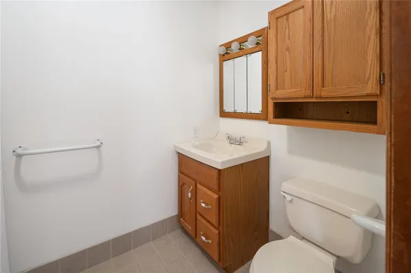 $2,100 | 52856 State Highway, Denver, NY 12421