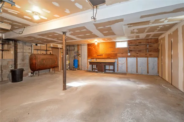 $2,100 | 52856 State Highway, Denver, NY 12421