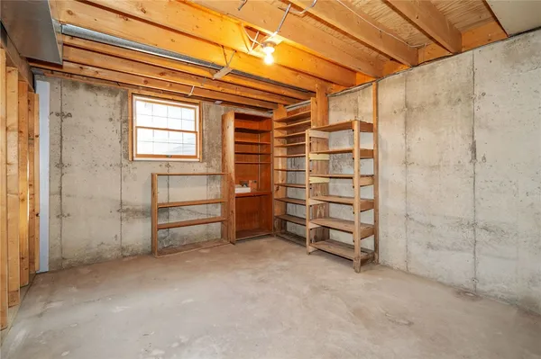 $2,100 | 52856 State Highway, Denver, NY 12421