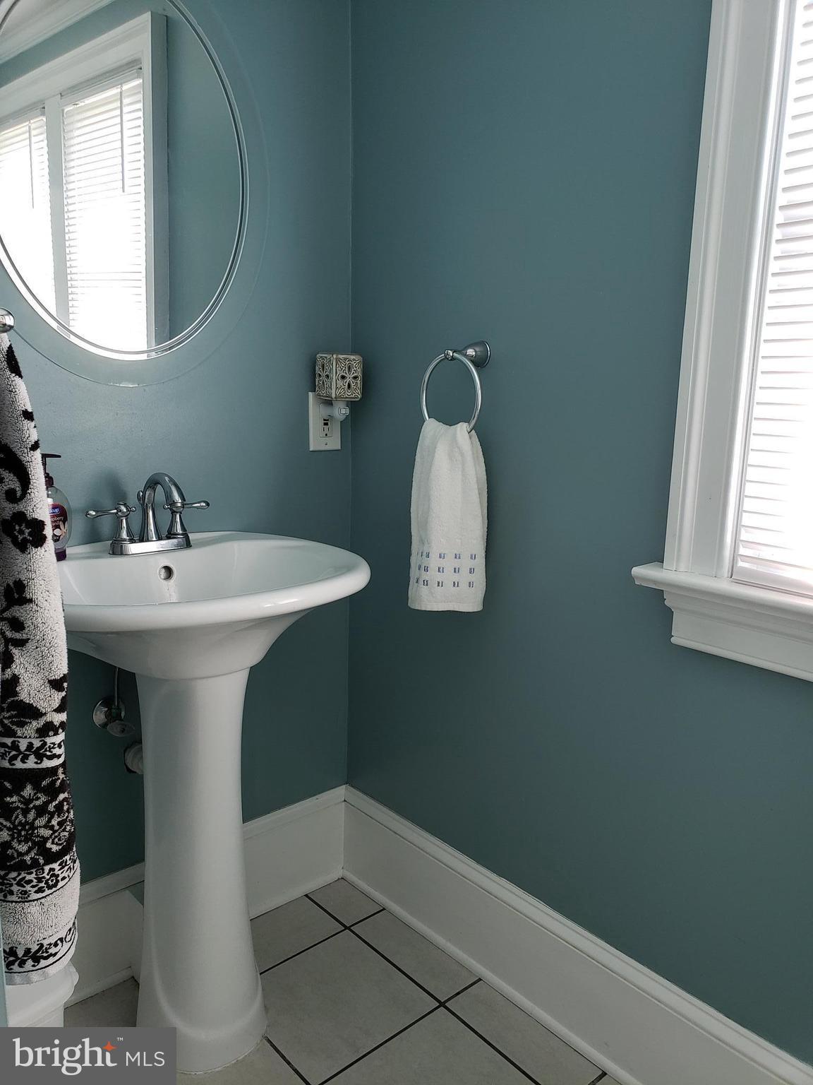 32 Childs Road Elkton, MD 21921 - Photo 7 of 25 1st Floor Bathroom View I